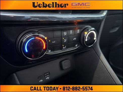 Used 2025 Buick Encore GX Sport Touring w/ Comfort Package image 28