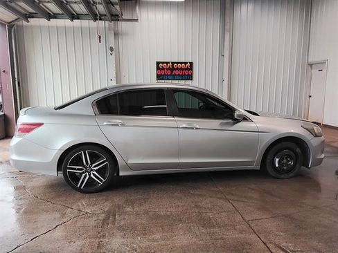 Used 2009 Honda Accord LX-P image 2