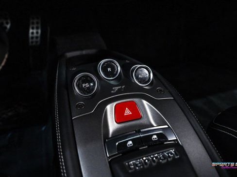 Used 2011 Ferrari 458 Italia Coupe image 27