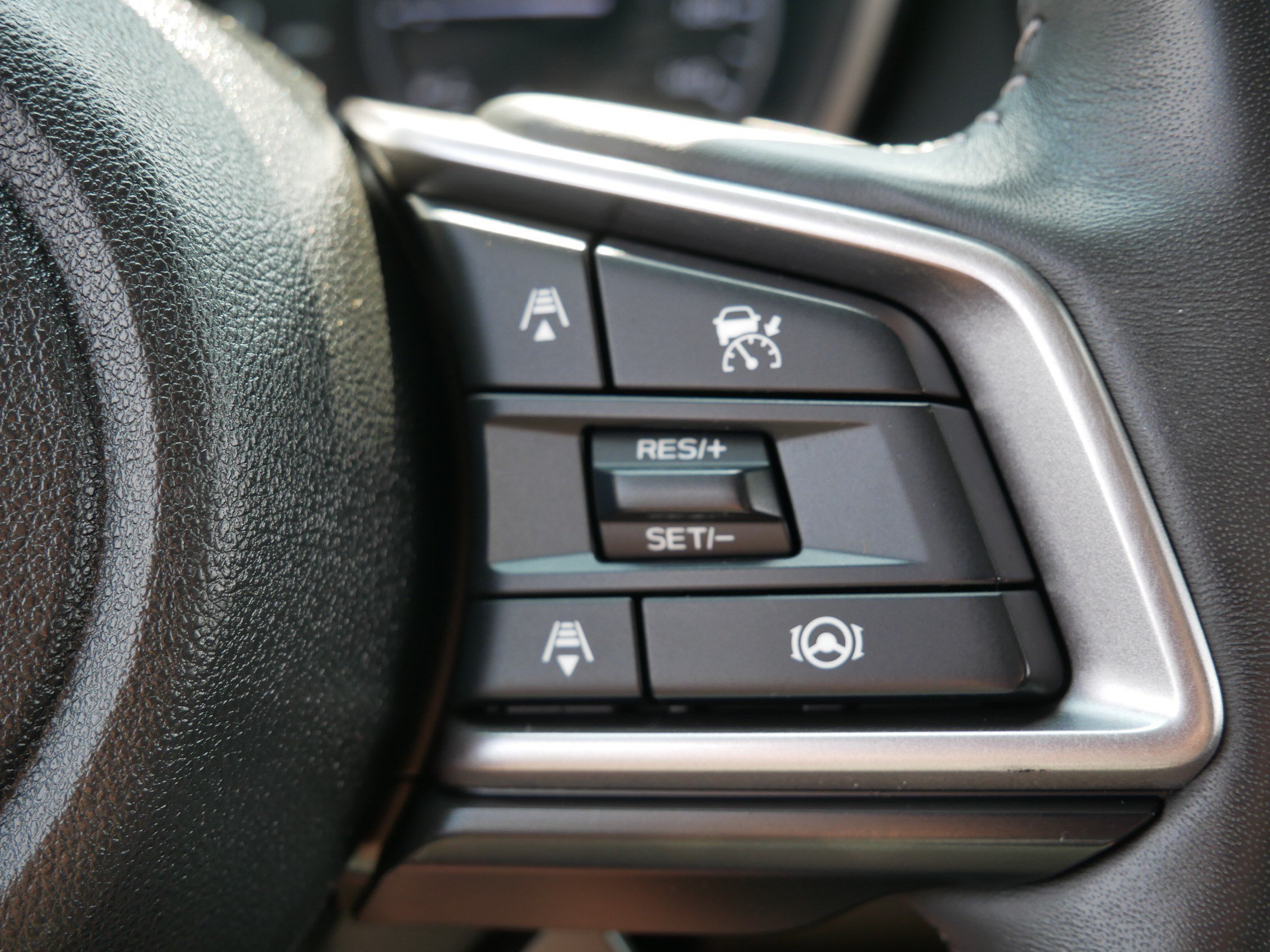 Used 2023 Subaru Ascent Touring AWD/4WD image 32