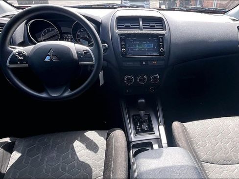 Used 2020 Mitsubishi Outlander Sport ES image 14