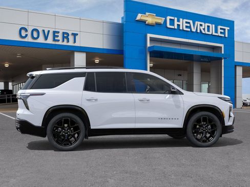 New 2026 Chevrolet Traverse RS image 5