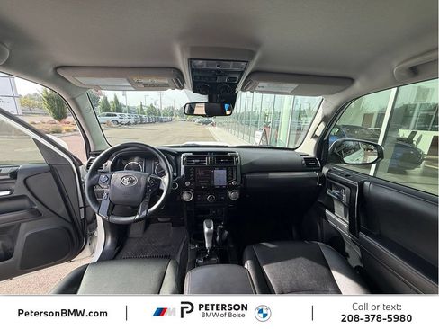 Used 2022 Toyota 4Runner TRD Off-Road Premium AWD/4WD image 19