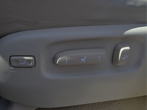 Used 2019 Lexus LX 570 4WD w/ Luxury Package image 15