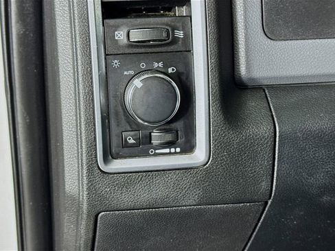 Used 2016 RAM 2500 SLT image 14