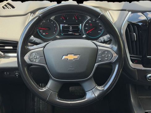 Used 2018 Chevrolet Traverse LT FWD image 20