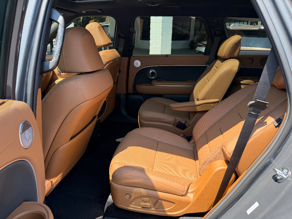 New 2027 Hyundai Palisade Calligraphy FWD image 13