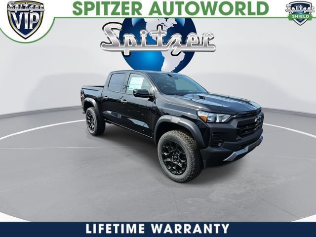 New 2026 Chevrolet Colorado Trail Boss AWD/4WD image 2