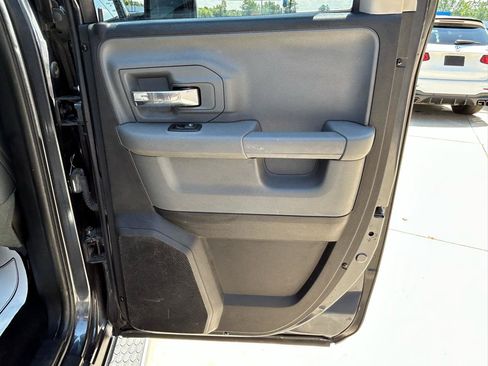 Used 2016 RAM 1500 Classic SLT w/ Luxury Group AWD/4WD image 15
