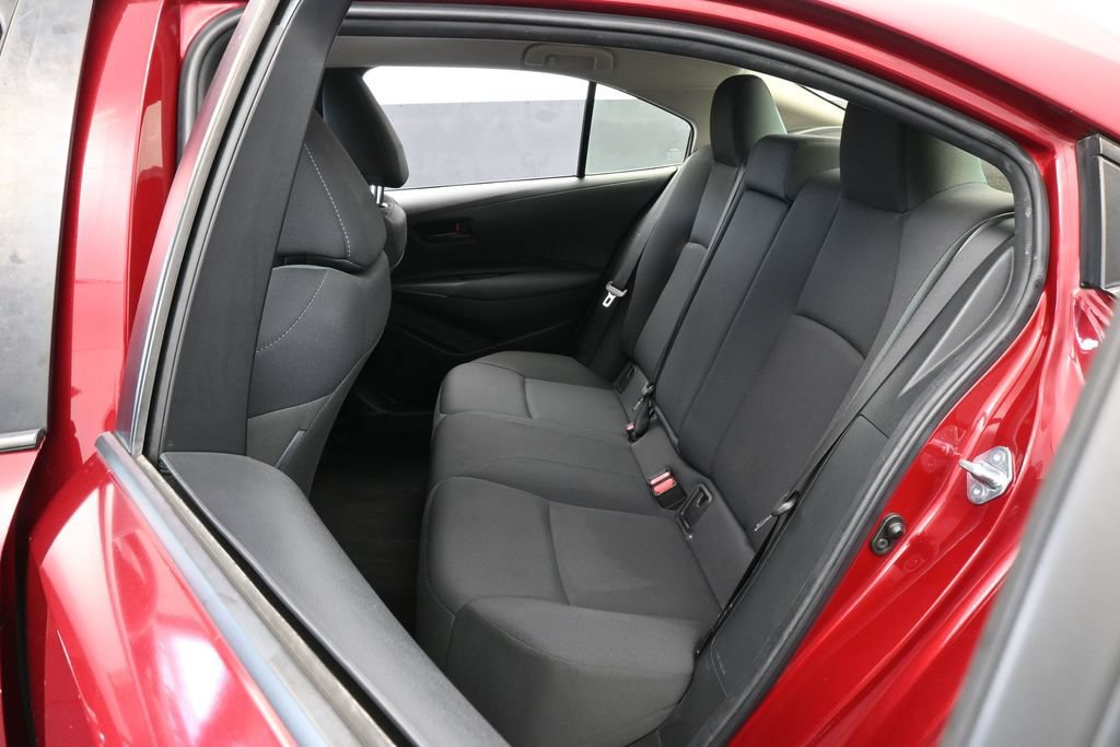 Used 2022 Toyota Corolla LE FWD image 26