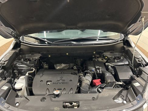 Used 2024 Mitsubishi Outlander Sport SE image 12