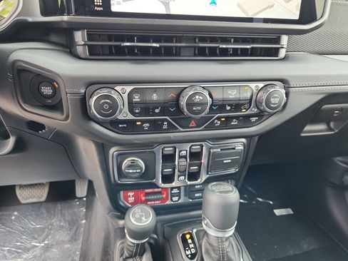 New 2025 Jeep Wrangler Unlimited Rubicon 392 image 12