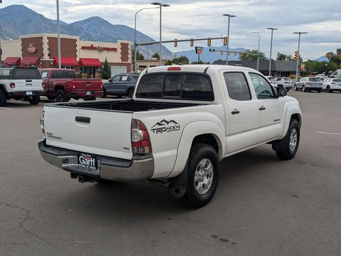 Used 2011 Toyota Tacoma 4x4 Double Cab w/ TRD Off-Road Pkg image 3