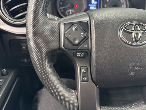 Used 2021 Toyota Tacoma TRD Sport w/ TRD Premium Sport Package AWD/4WD image 20