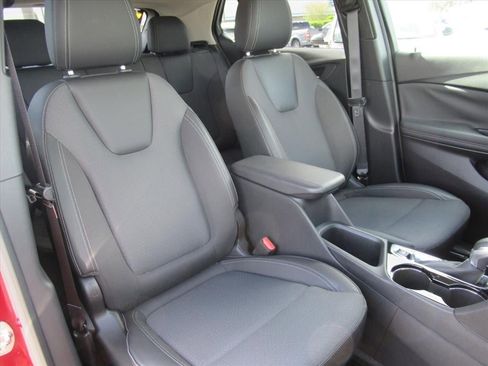 Used 2023 Buick Encore GX Select w/ Sport Touring Package FWD image 8