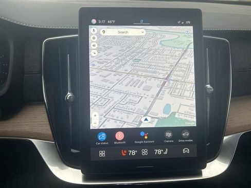 Used 2025 Volvo XC90 B6 Plus image 23