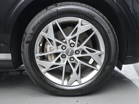 Used 2024 Genesis GV70 2.5T w/ Advanced Package AWD/4WD image 32