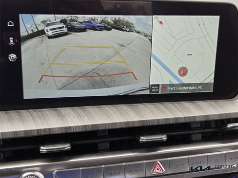 Certified 2024 Kia Telluride EX image 24