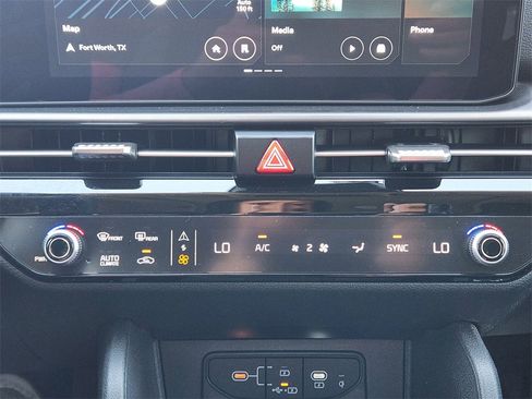 Certified 2026 Kia Sportage SX image 19