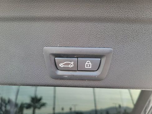 Used 2020 BMW X6 sDrive40i w/ Convenience Package image 26