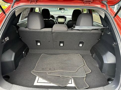 Used 2024 Subaru Crosstrek 2.0i Premium AWD/4WD image 15