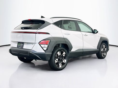 Used 2024 Hyundai Kona SEL AWD/4WD image 9