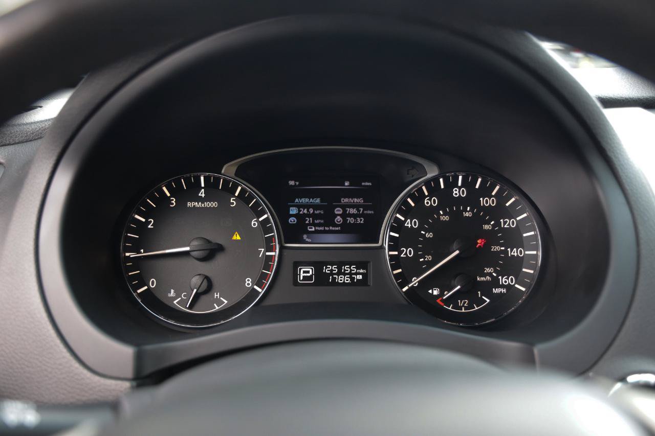 Used 2015 Nissan Altima 2.5 SL w/ Technology Package FWD image 29