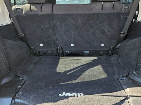 Used 2015 Jeep Wrangler Unlimited Sport w/ Power Convenience Group AWD/4WD image 14