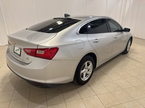 Used 2018 Chevrolet Malibu LS image 5