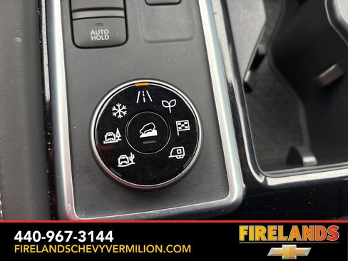 Used 2024 Nissan Pathfinder SL image 23