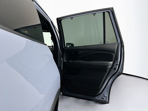 Used 2023 Honda Passport Elite image 32