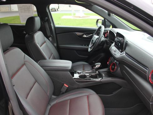 Certified 2023 Chevrolet Blazer RS w/ Driver Confidence II Package image 18