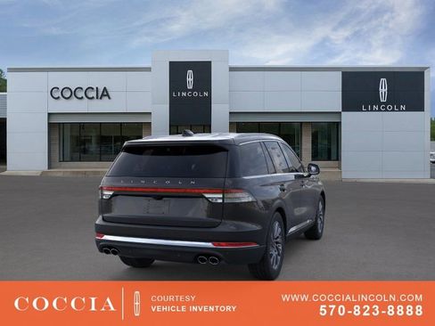 New 2026 Lincoln Aviator AWD image 8