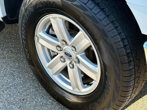 Used 2023 Ford F150 XLT image 6