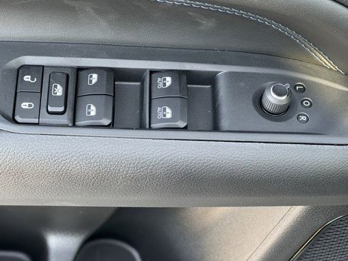 New 2026 Jeep Compass Latitude image 10