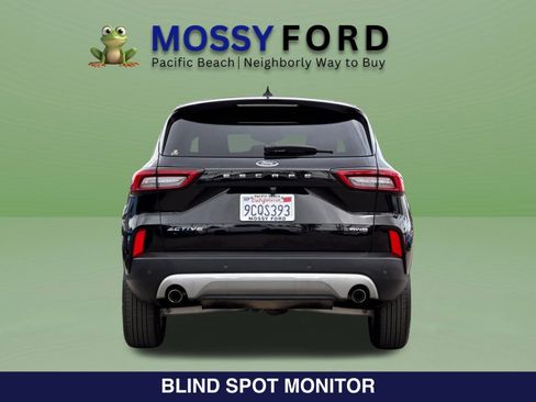 Used 2023 Ford Escape Active w/ Tech Pack #1 AWD/4WD image 7