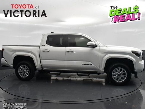 Used 2025 Toyota Tacoma SR5 RWD image 1