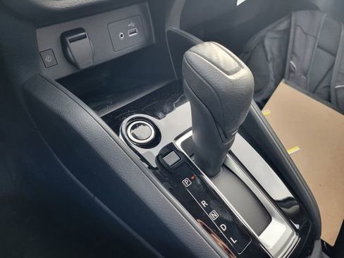 New 2025 Nissan Versa SV w/ Trunk Package image 24