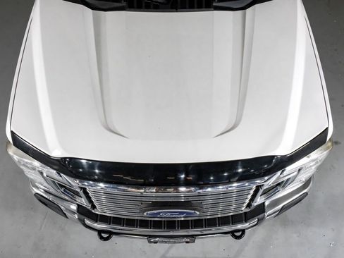 Used 2020 Ford F350 Lariat w/ Lariat Value Package image 37