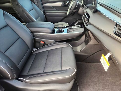 New 2026 Buick Enclave Preferred image 16