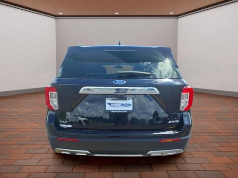 Used 2023 Ford Explorer XLT w/ Equipment Group 202A AWD/4WD image 7