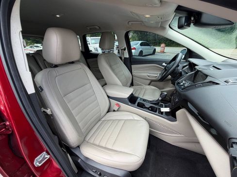 Used 2017 Ford Escape Titanium w/ Equipment Group 301A FWD image 17
