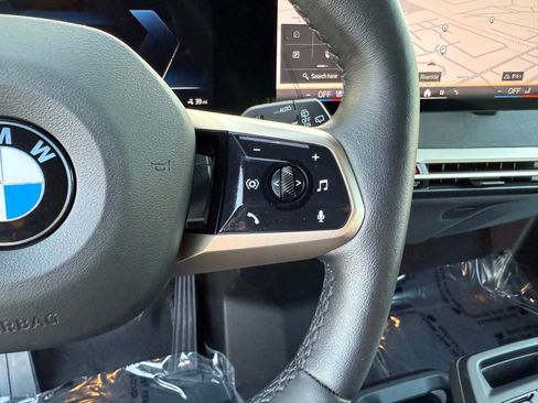 Used 2026 BMW iX xDrive60 image 27