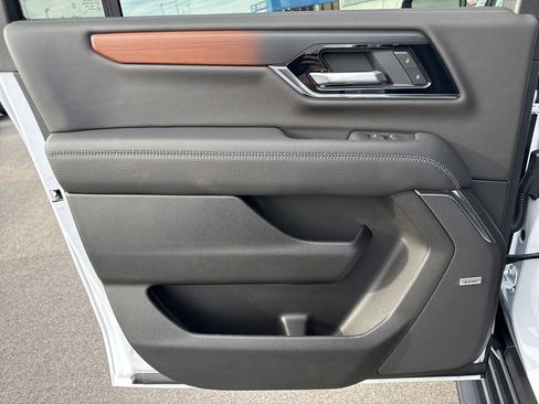 New 2026 GMC Yukon XL Denali image 31