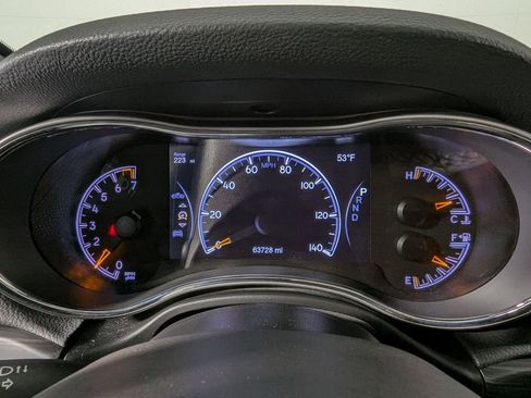 Used 2019 Jeep Grand Cherokee Altitude image 26