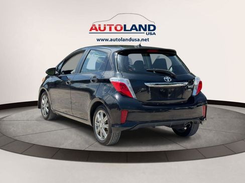 Used 2012 Toyota Yaris SE FWD image 5