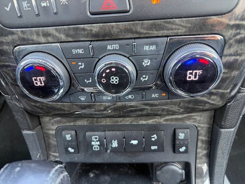 Used 2013 Buick Enclave Premium w/ Trailering Provision Package FWD image 19