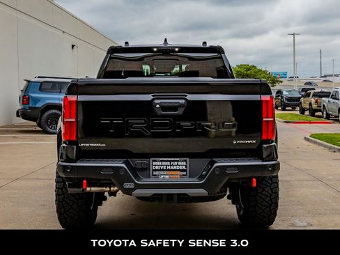 Used 2025 Toyota Tacoma TRD Pro w/ Tow Tech Package AWD/4WD image 8