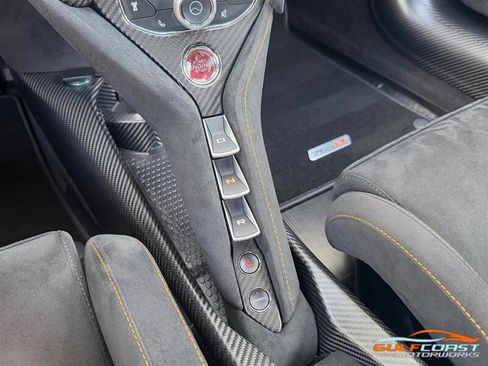 Used 2021 McLaren 765LT RWD image 21
