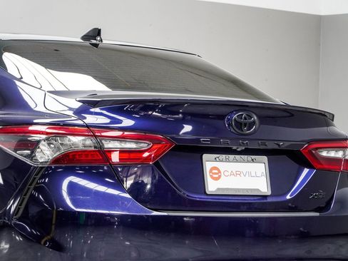 Used 2021 Toyota Camry XSE image 13